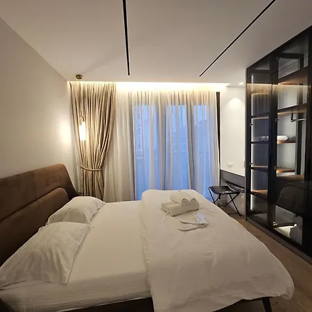 Center Easy_luxury Apartmán *